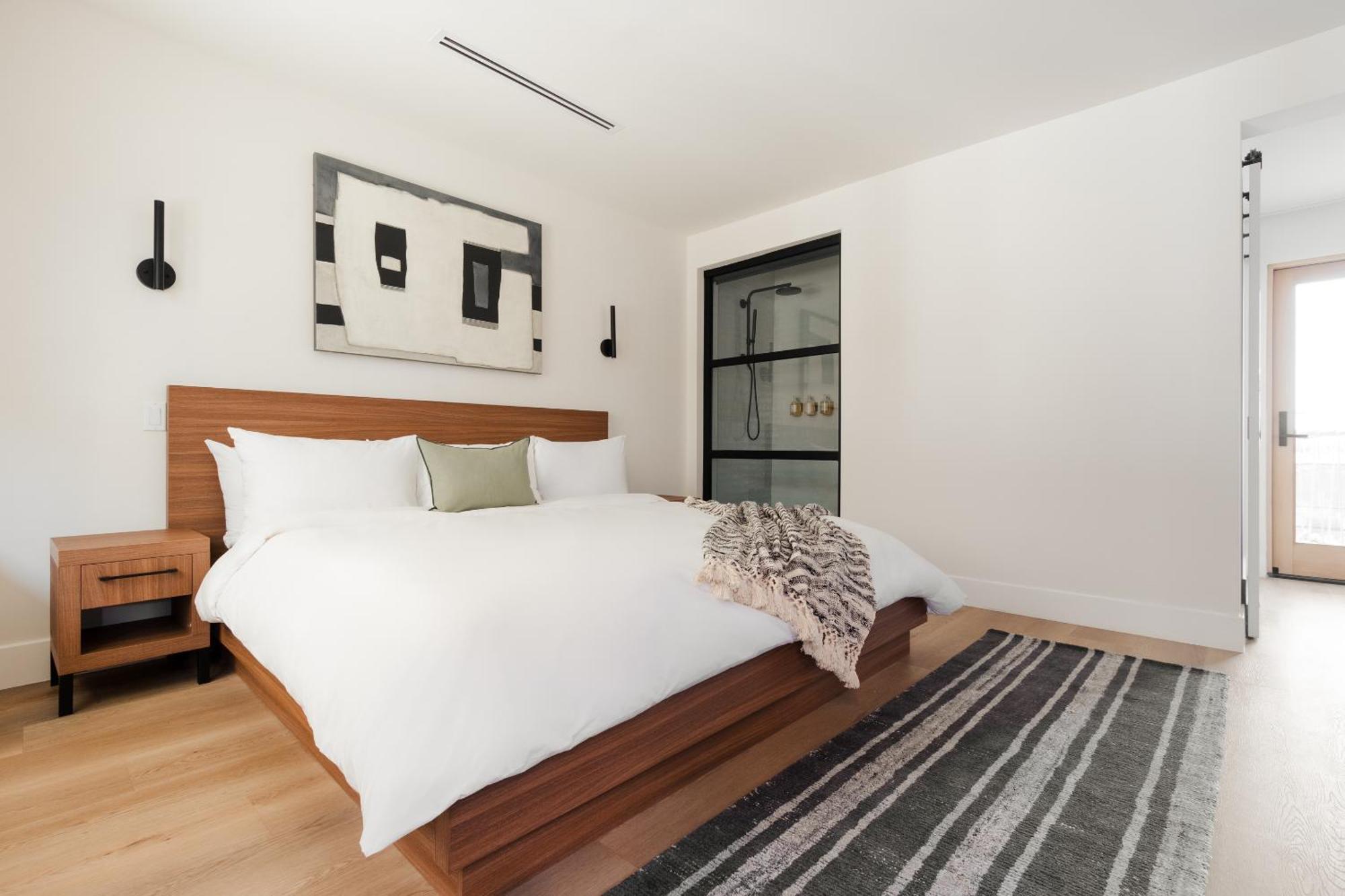 Premier King Room with Balcony